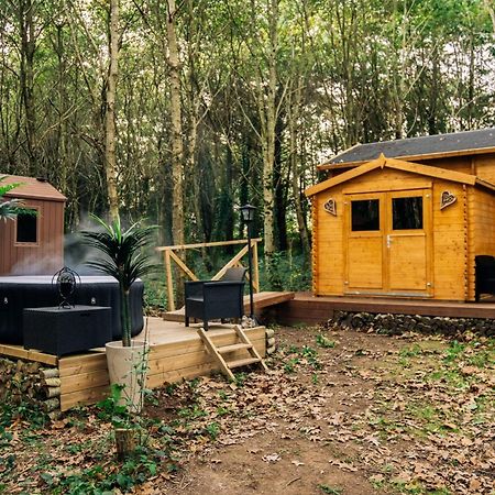 Cabane Insolite Avec Escape Game Saint-Evarzec Exterior photo