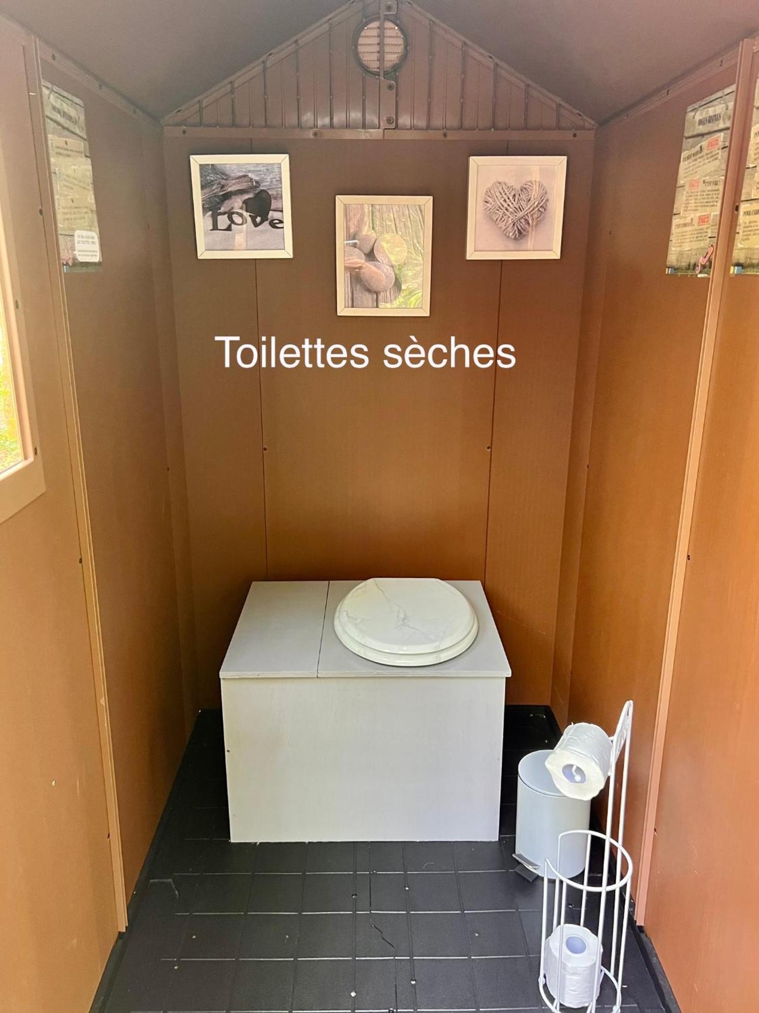 Cabane Insolite Avec Escape Game Saint-Evarzec Exterior photo